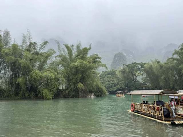 红人圈动态 | 网红景区拦路收费，“吃相太难看”