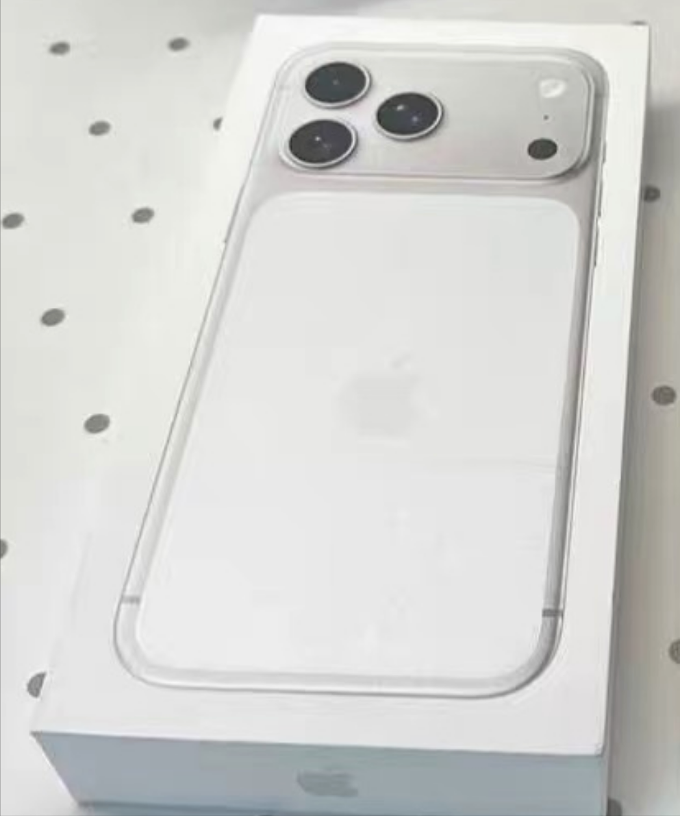 红人圈动态 | 粉丝官网买iPhone17pro Max，虽然贵但是不会翻车