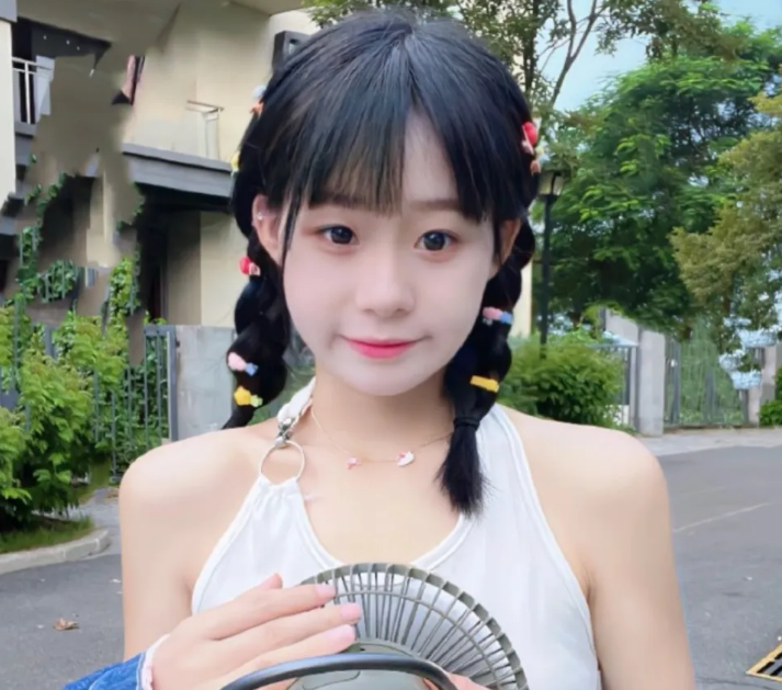 红人圈动态 | 知名网红观看王俊凯演唱会,开闪光拍照引起观众不满,要求公开道歉