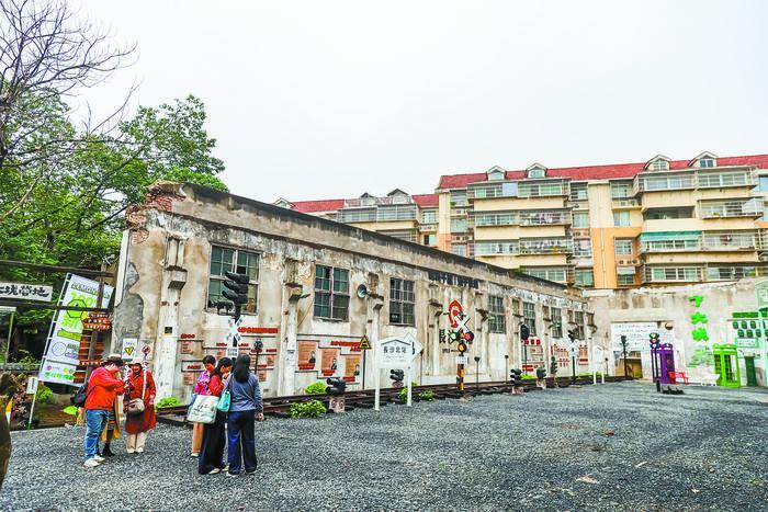 网红观察 | 百年铁路车站成网红打卡地